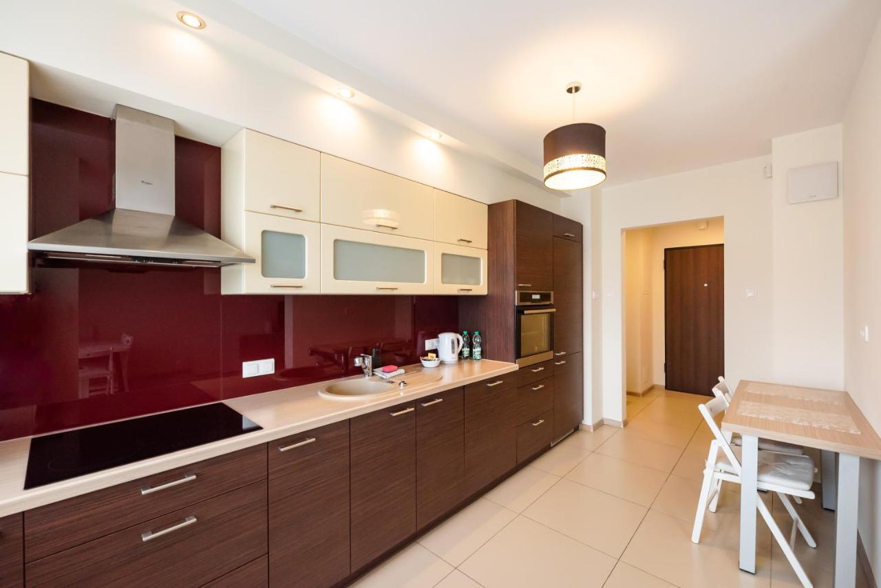 Metro Kondratowicza Spacious Apartment Warsaw Exterior photo